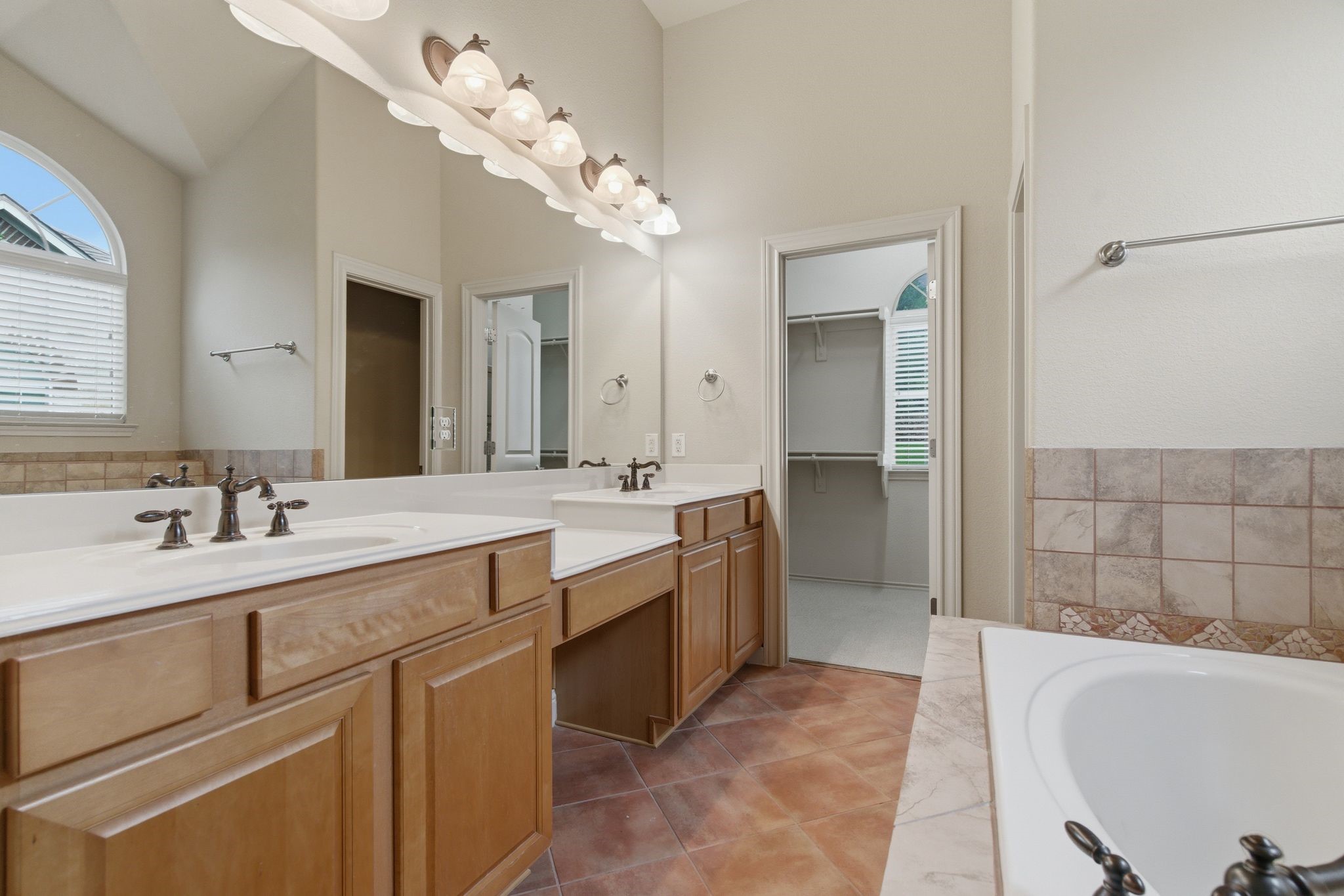 2627 Eagle Drive Grapevine TX 76051
