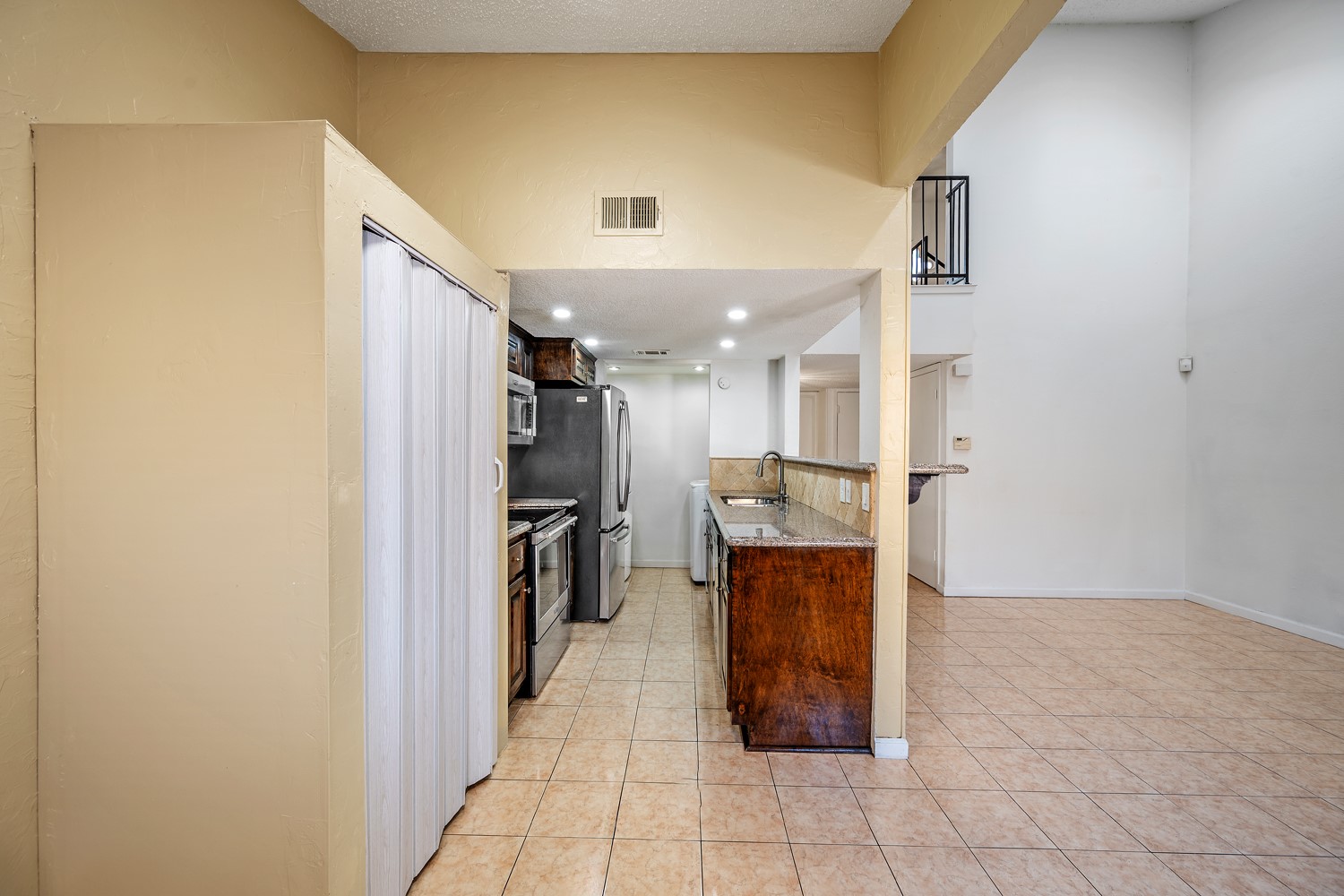 1837 Amber Lane Carrollton TX 75007