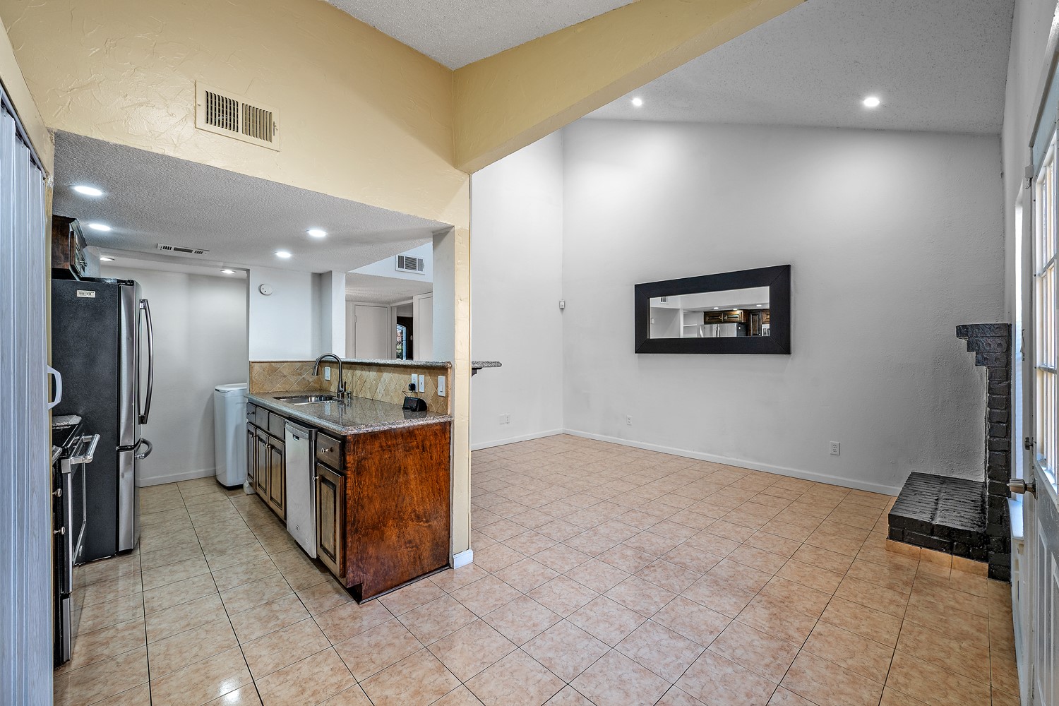 1837 Amber Lane Carrollton TX 75007