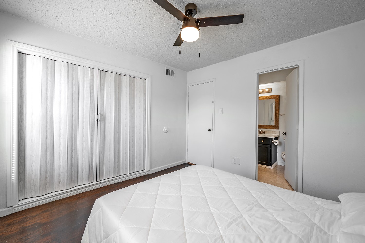 1837 Amber Lane Carrollton TX 75007