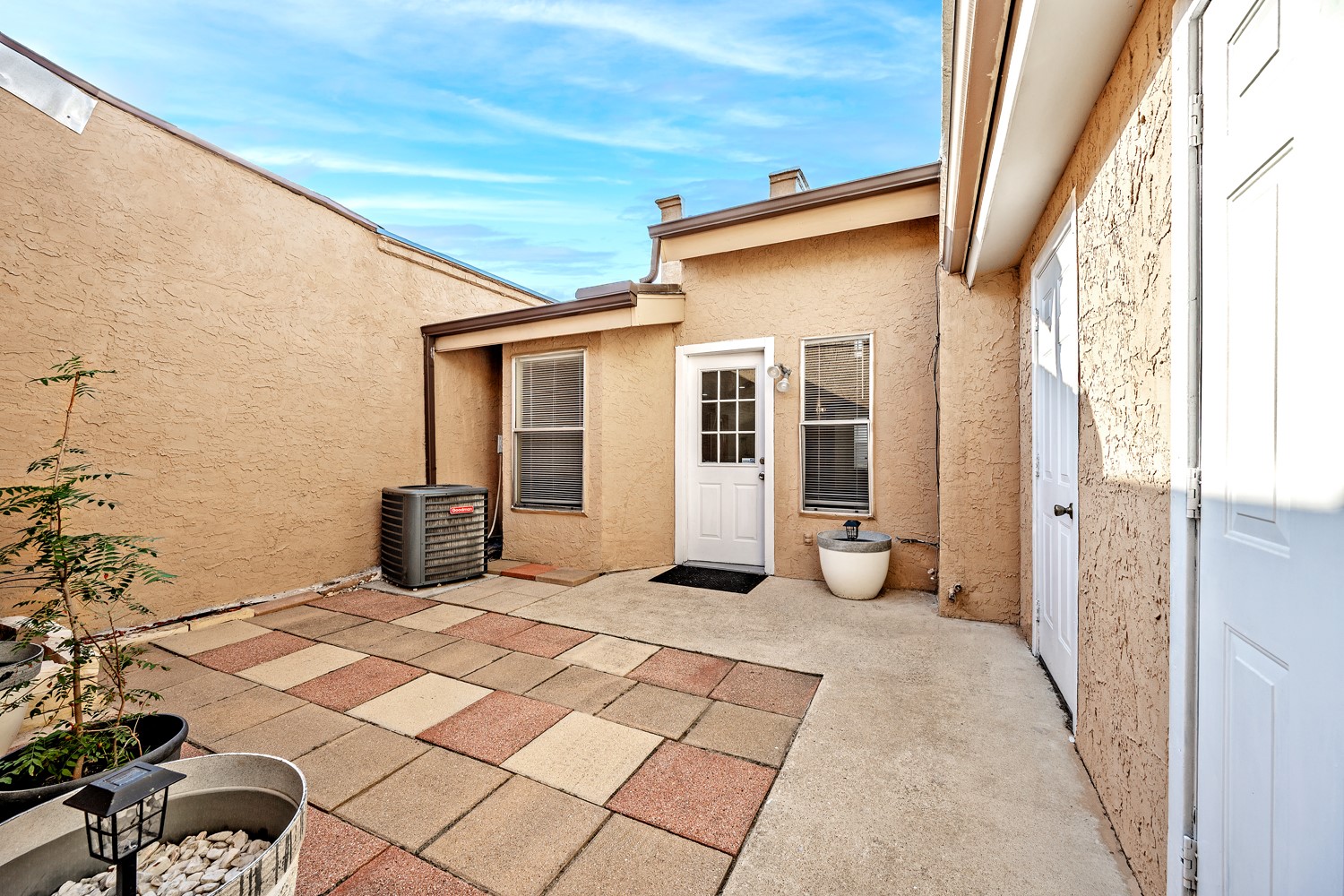 1837 Amber Lane Carrollton TX 75007