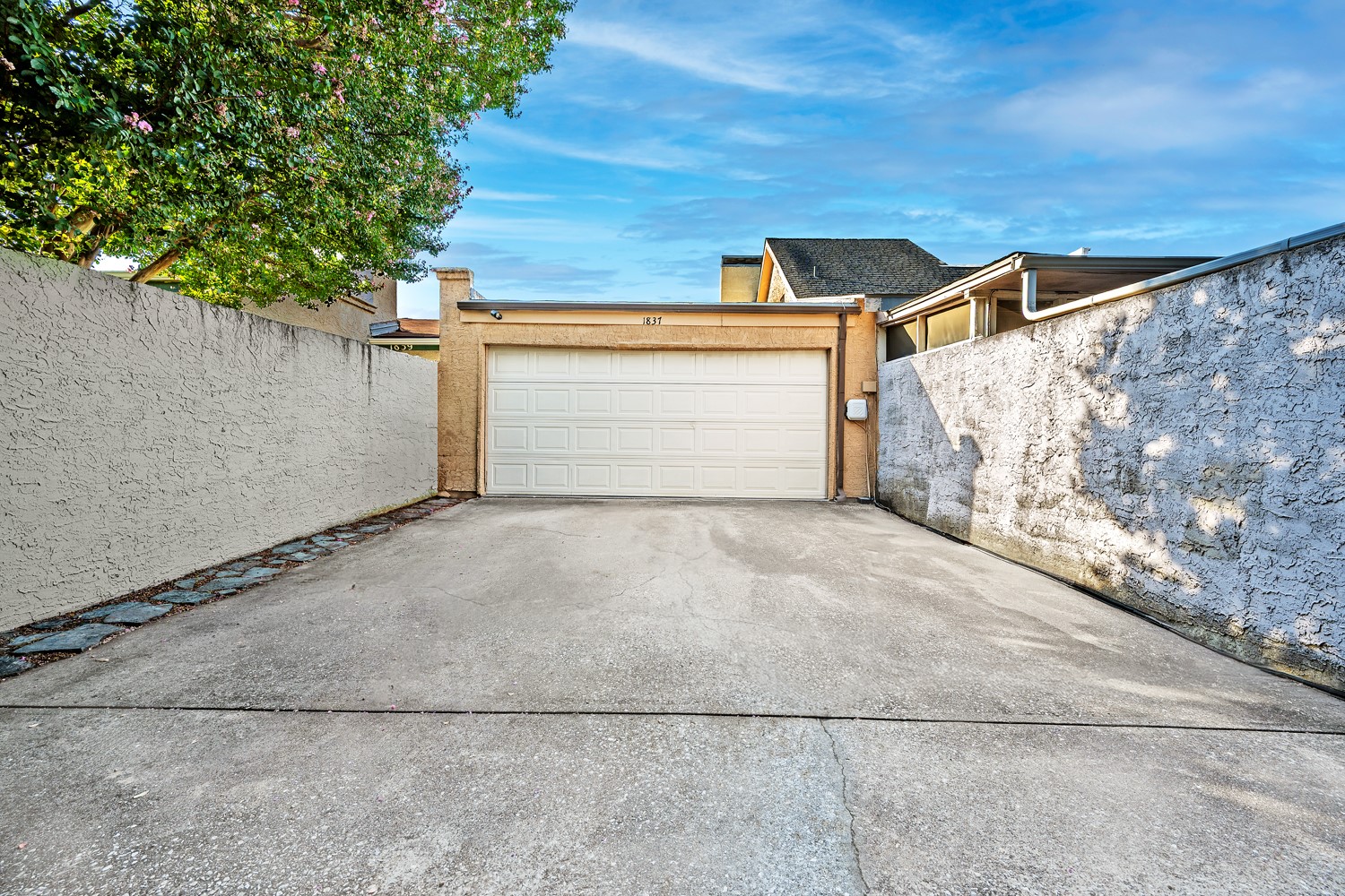 1837 Amber Lane Carrollton TX 75007