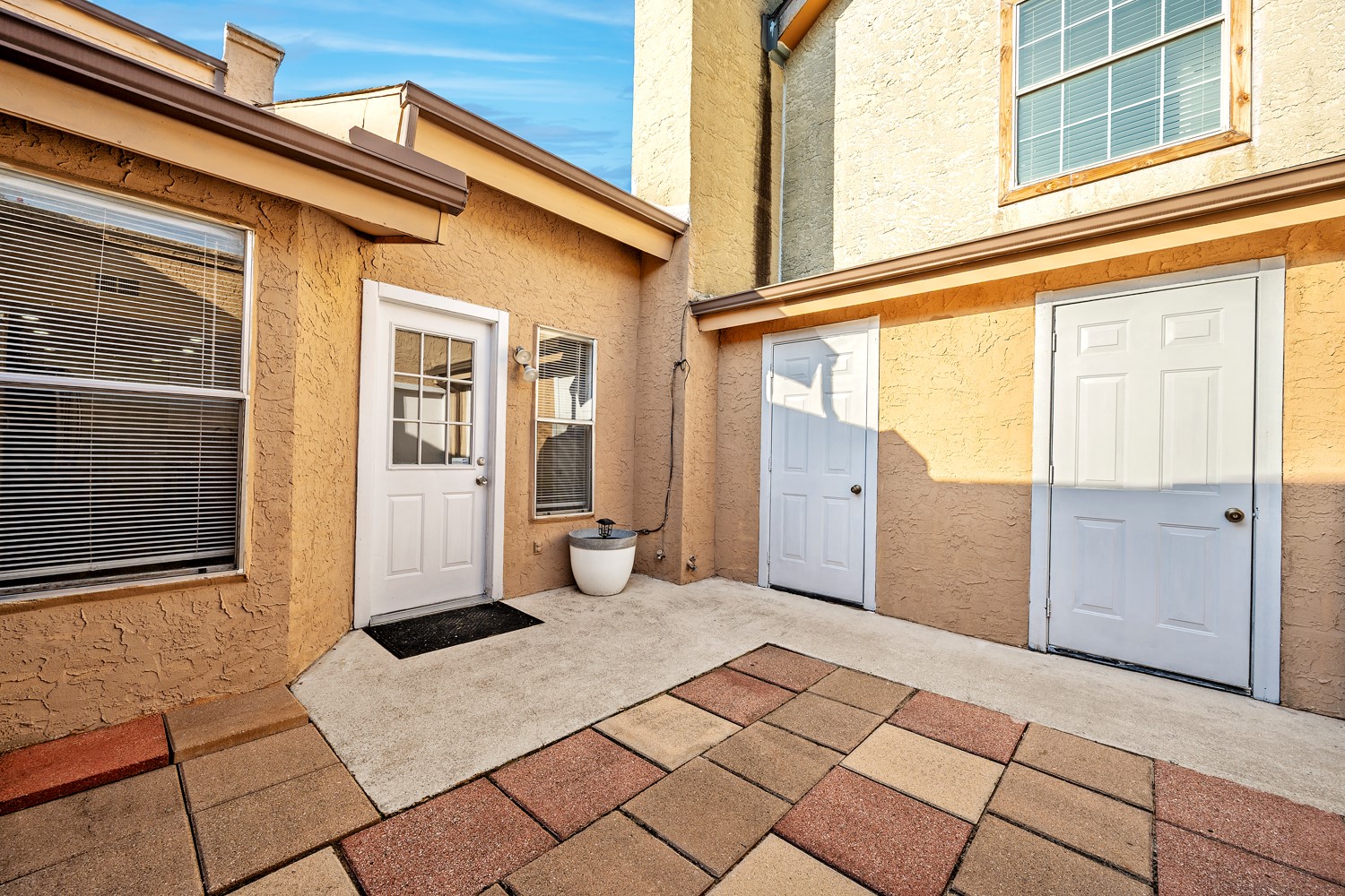 1837 Amber Lane Carrollton TX 75007