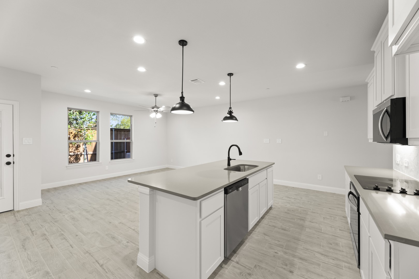 6945 Mustang Isle Drive Dallas TX 75228