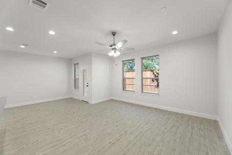 6945 Mustang Isle Drive Dallas TX 75228
