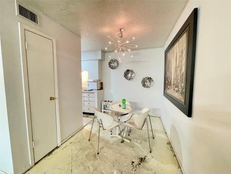 4859 Cedar Springs Road Dallas TX 75219