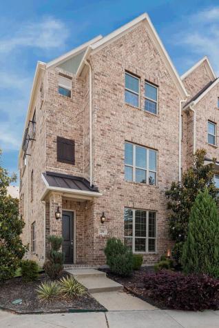 281 Scotia Street Lewisville TX 75056