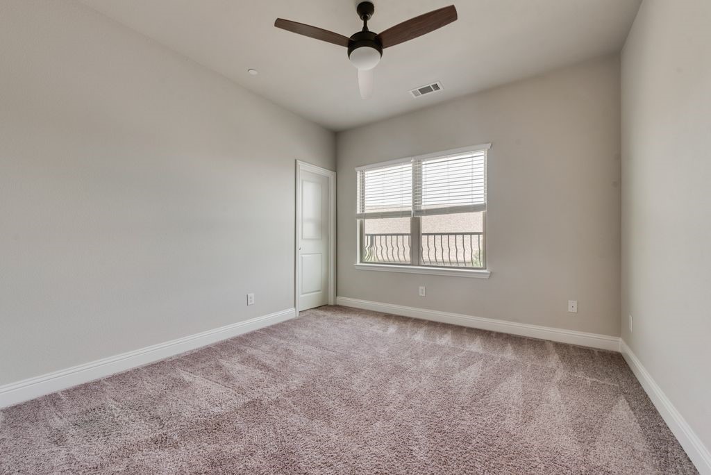 281 Scotia Street Lewisville TX 75056