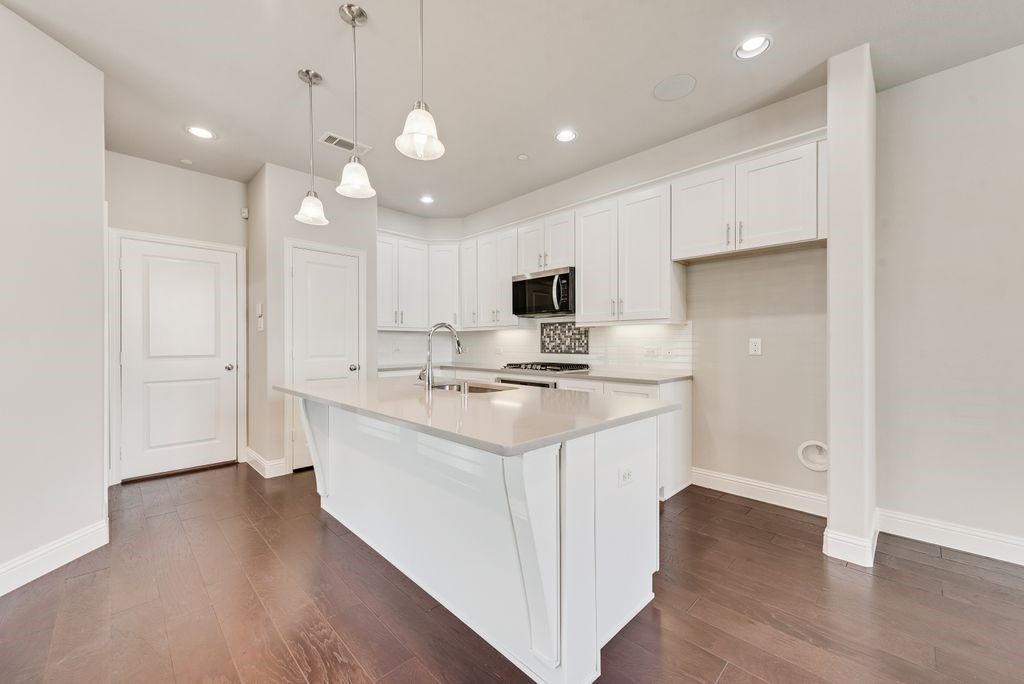 281 Scotia Street Lewisville TX 75056