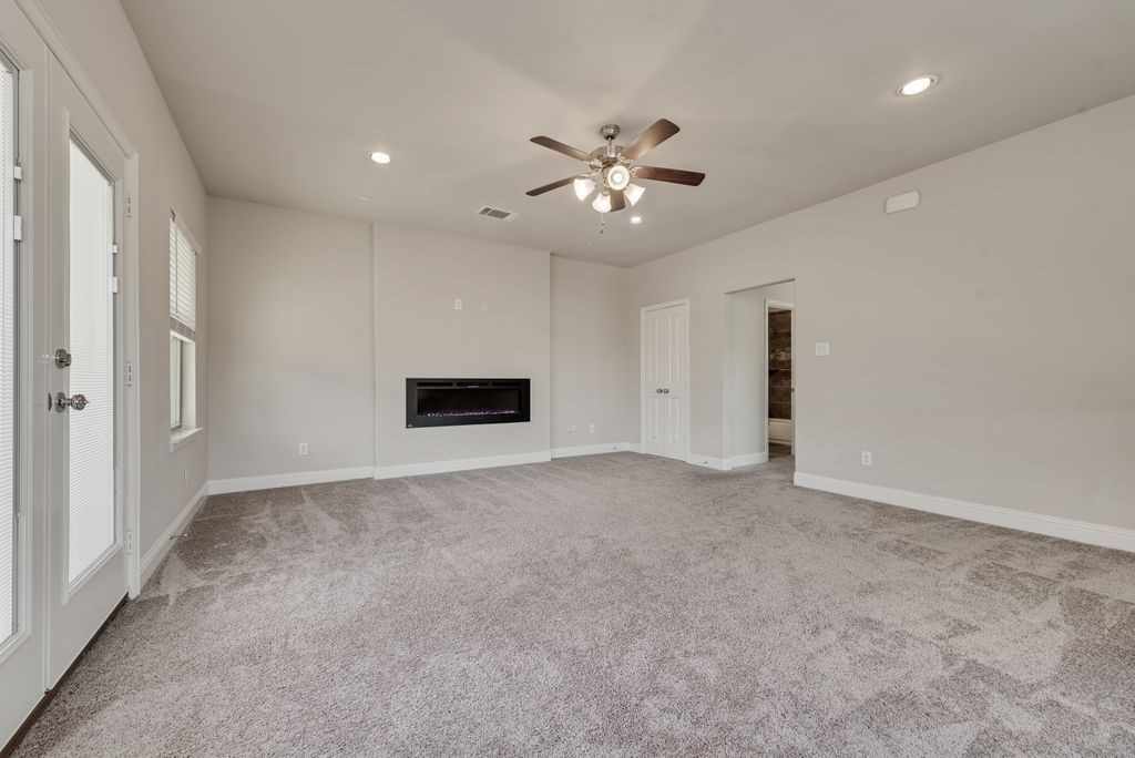 281 Scotia Street Lewisville TX 75056