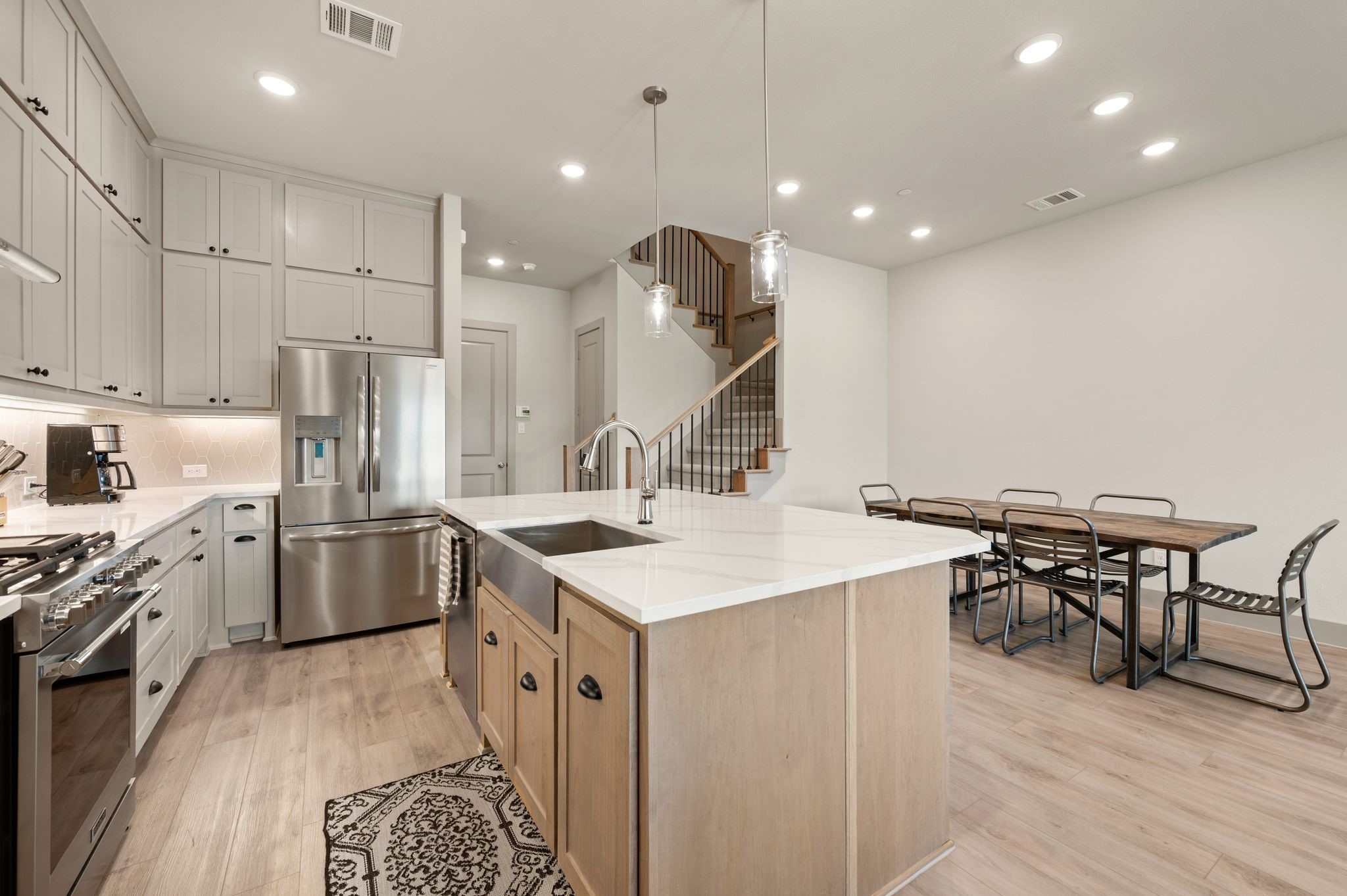 1832 Wittington Place Farmers Branch TX 75234