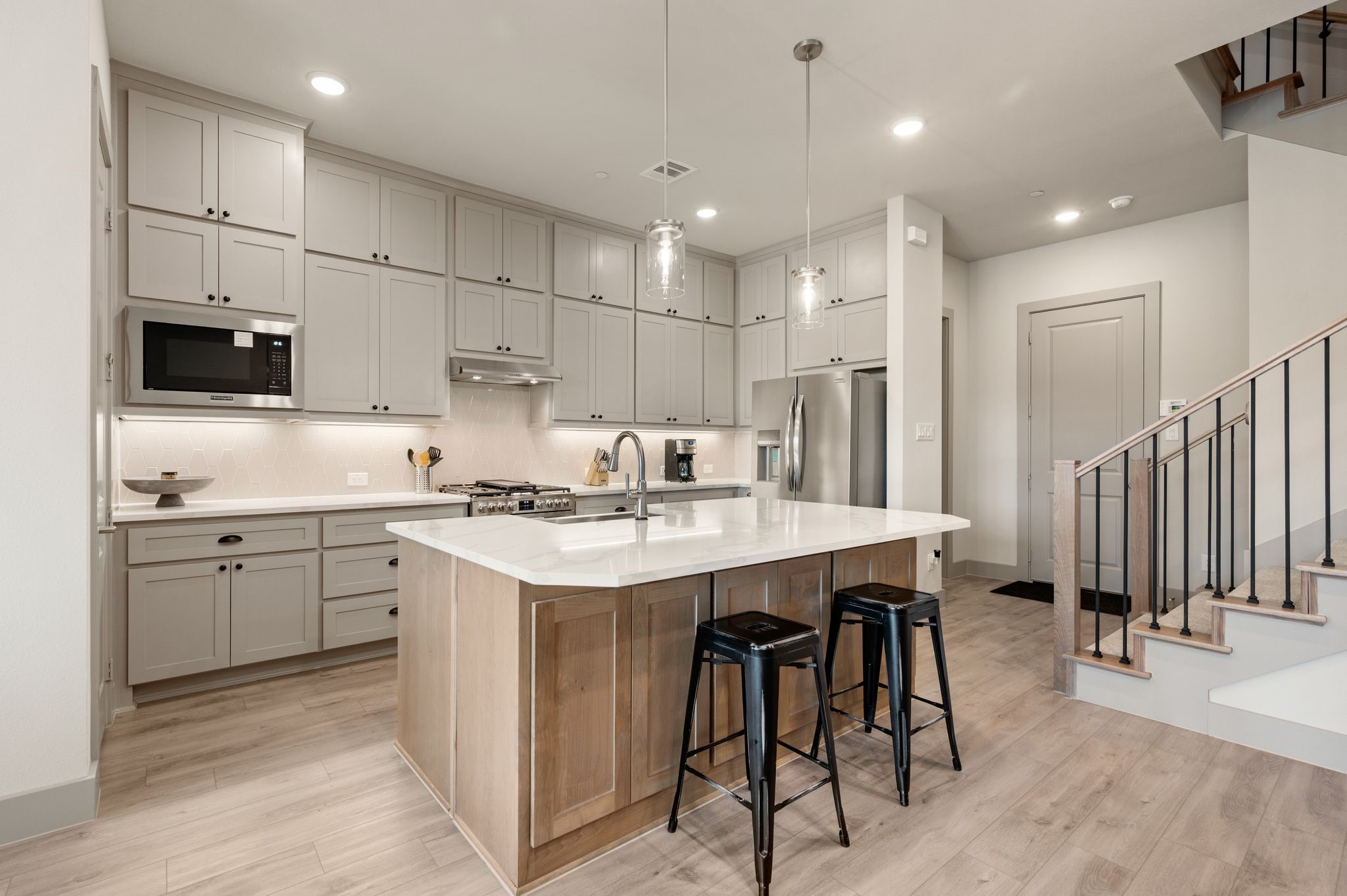 1832 Wittington Place Farmers Branch TX 75234