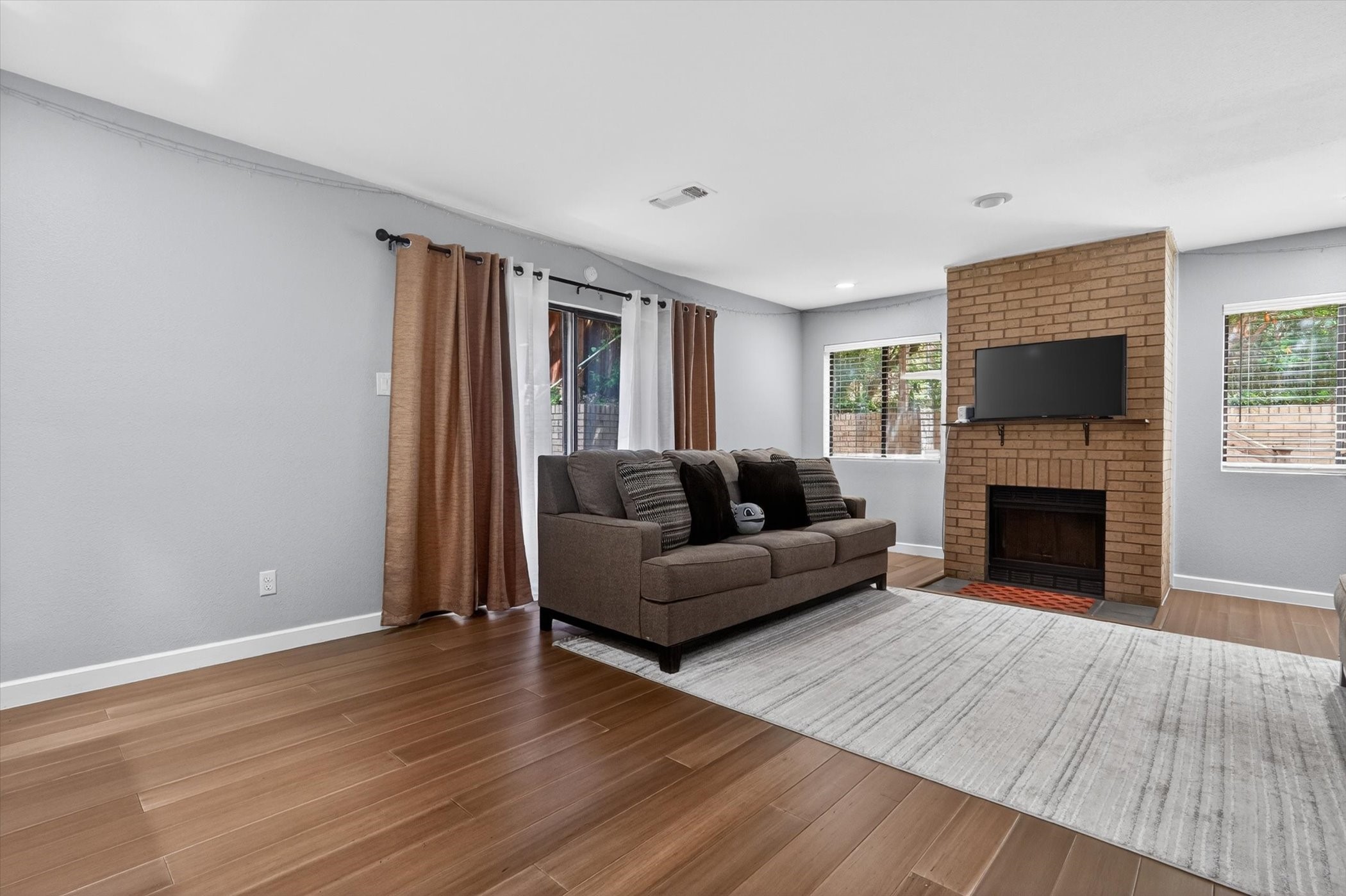 2613 Mccart Avenue Fort Worth TX 76110