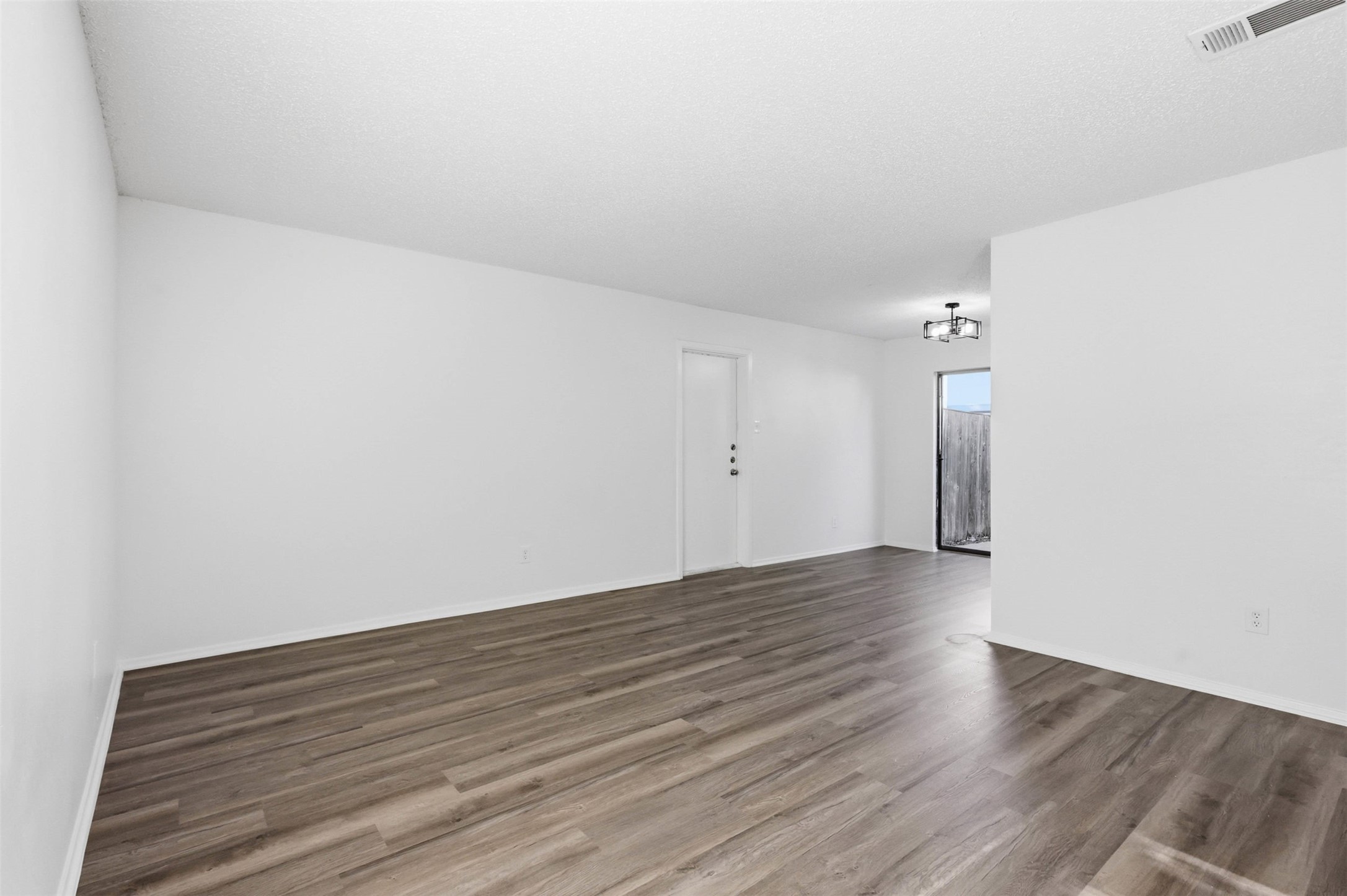 612 Ridgeline Drive Hurst TX 76053