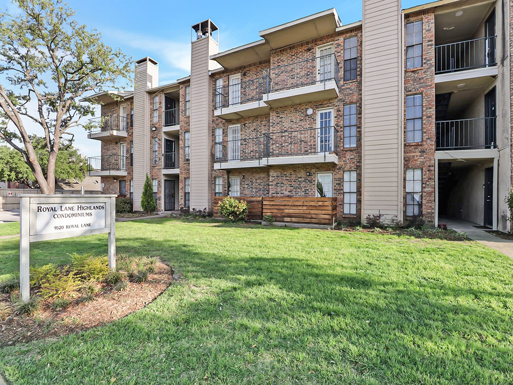 9520 Royal Lane Dallas TX 75243