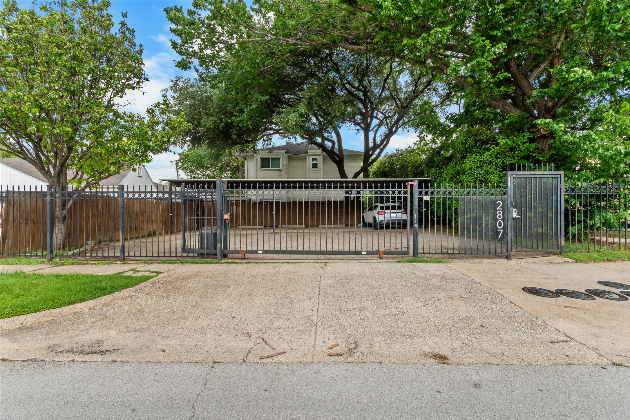 2807 Throckmorton Street Dallas TX 75219