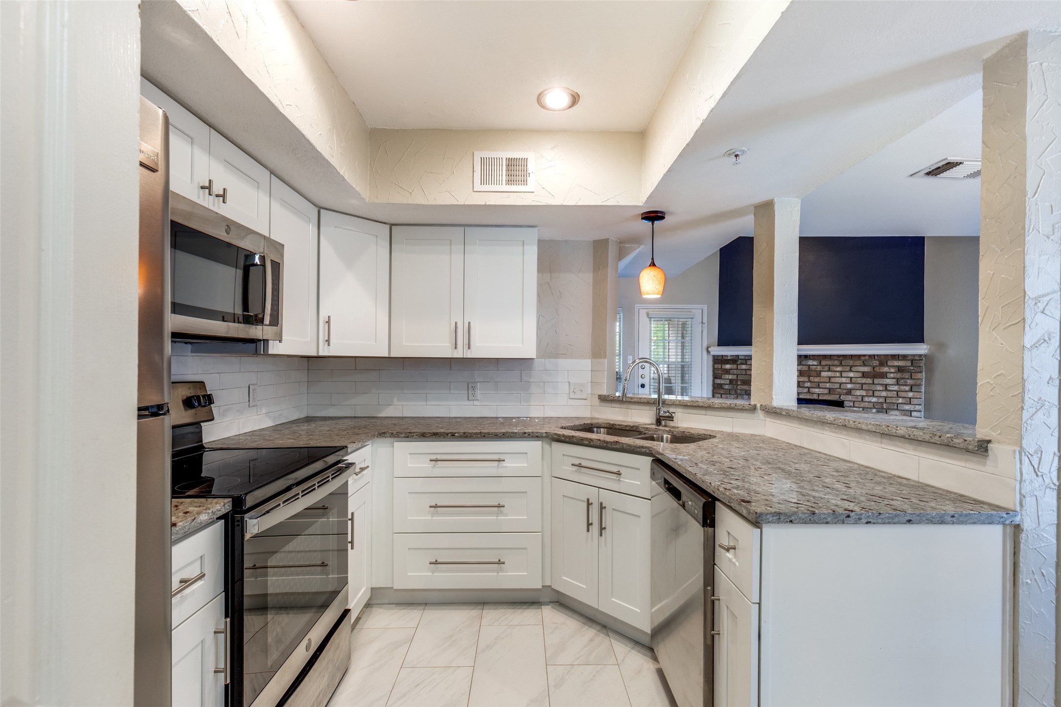 5565 Preston Oaks Road Dallas TX 75254