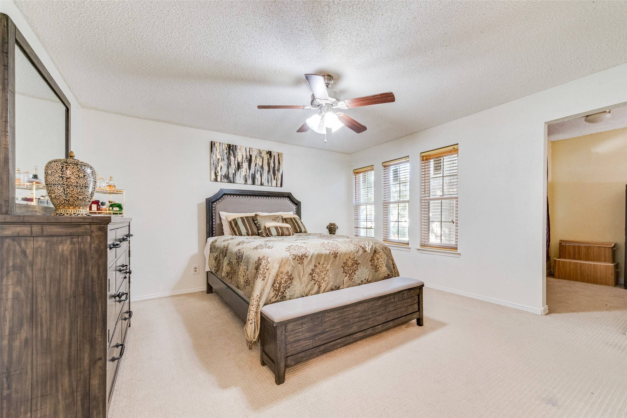 527 Towne House Lane Richardson TX 75081
