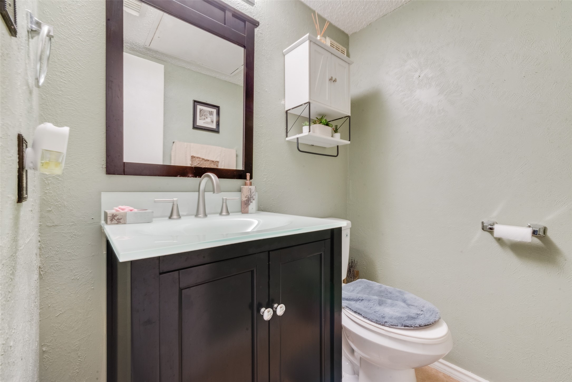 527 Towne House Lane Richardson TX 75081