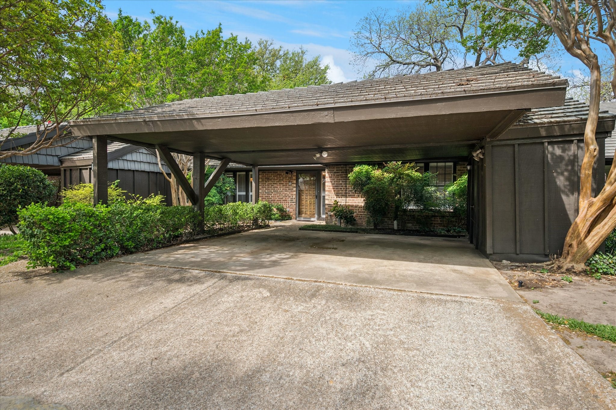6991 Helsem Way Dallas TX 75230
