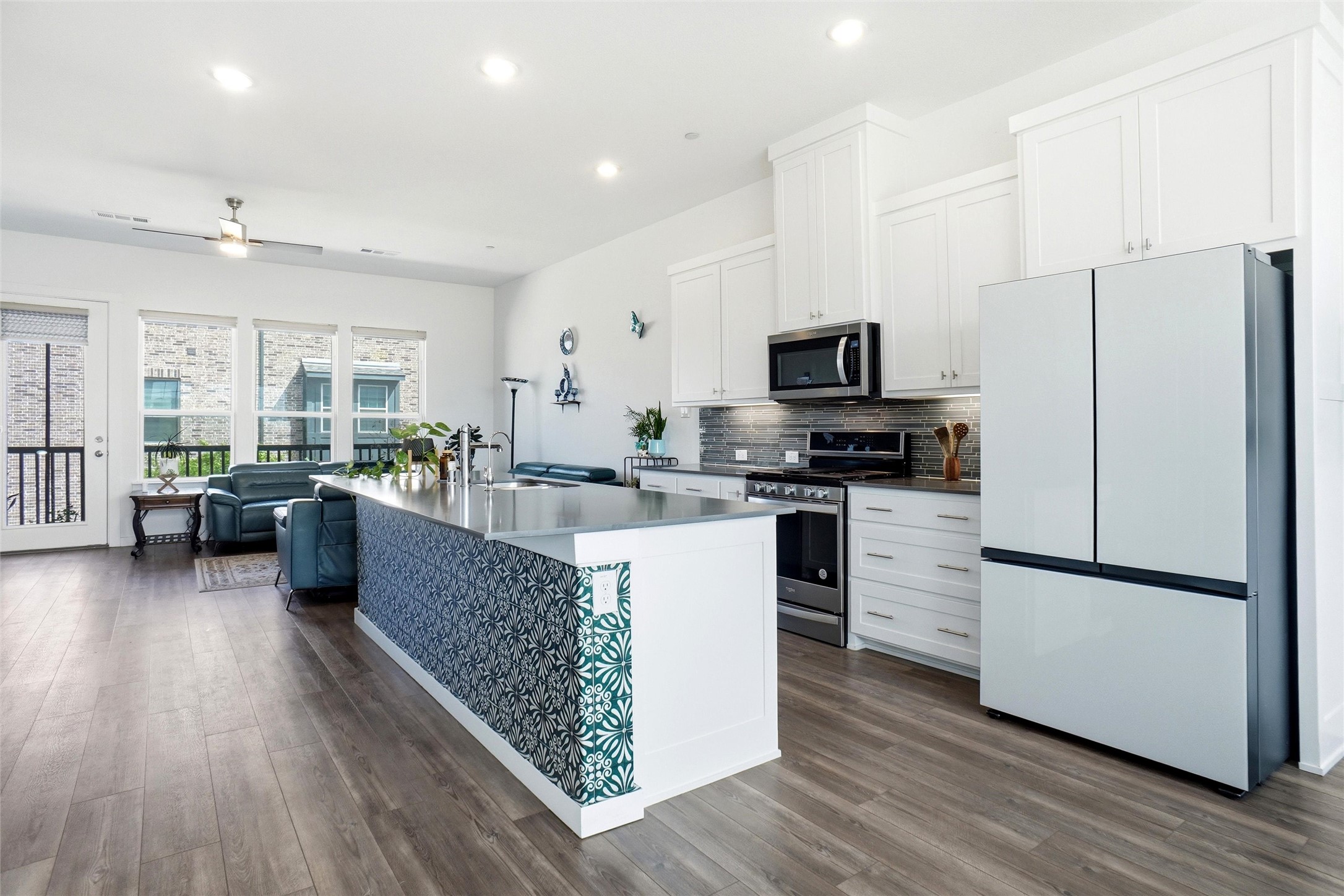 695 Vista Del Lago Drive Lewisville TX 75067