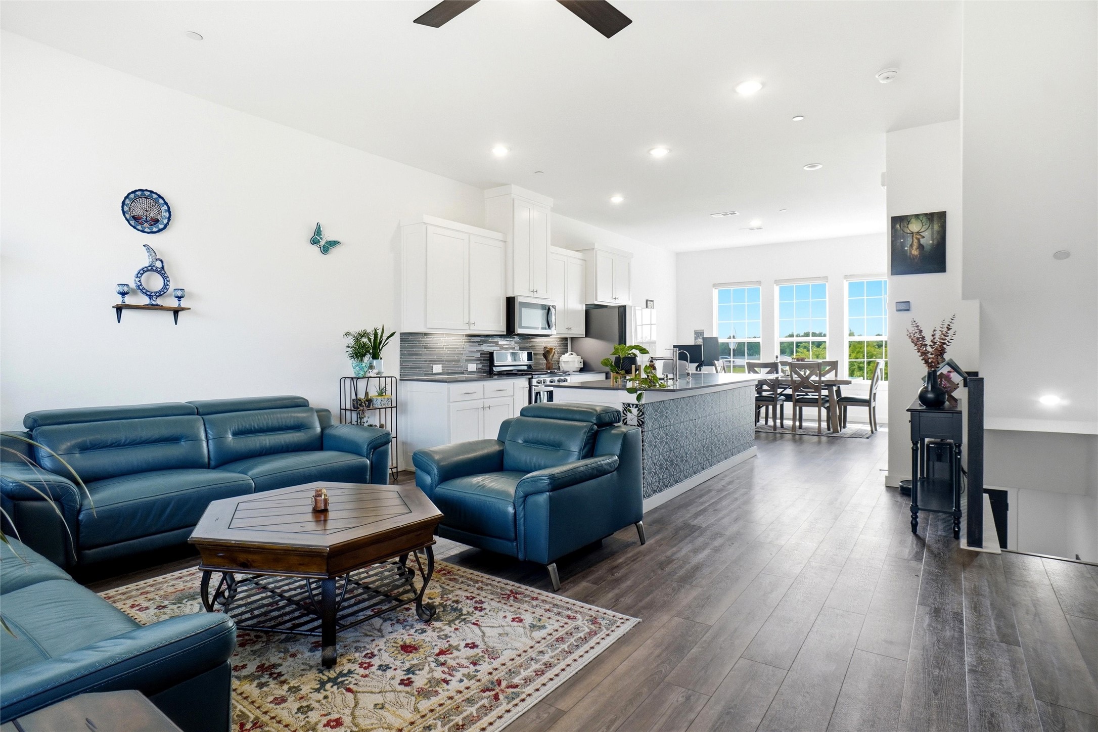 695 Vista Del Lago Drive Lewisville TX 75067