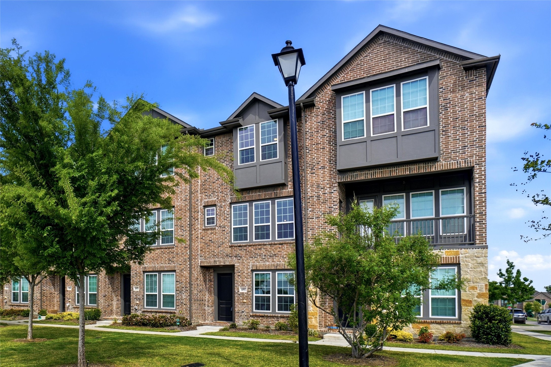 695 Vista Del Lago Drive Lewisville TX 75067