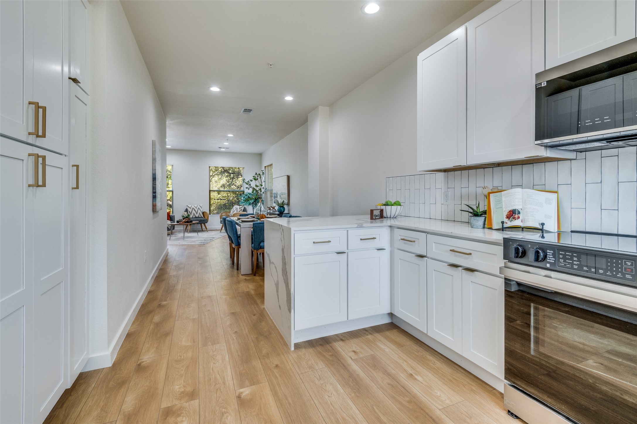 504 S Oconnor Road Irving TX 75060