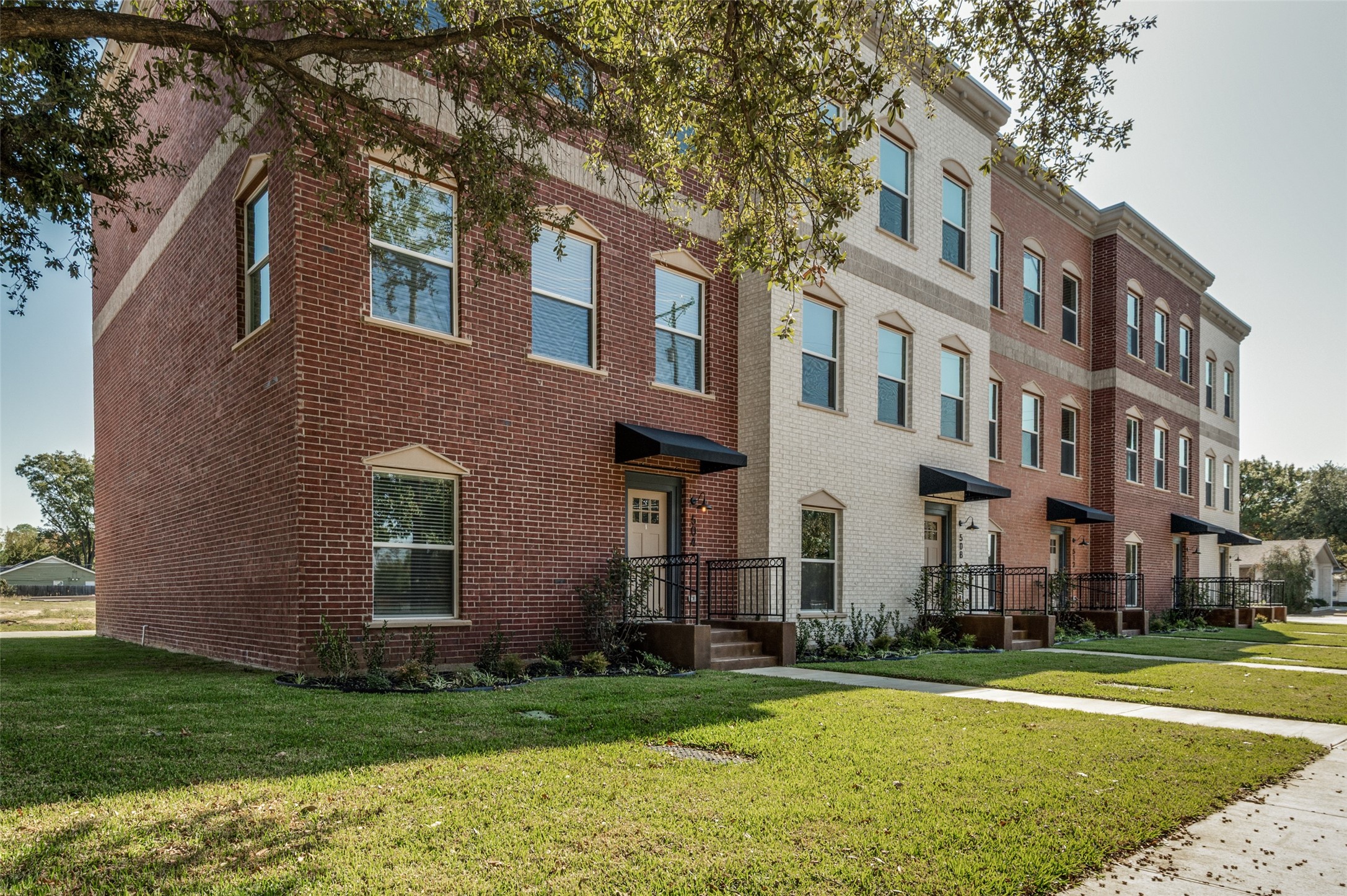504 S Oconnor Road Irving TX 75060