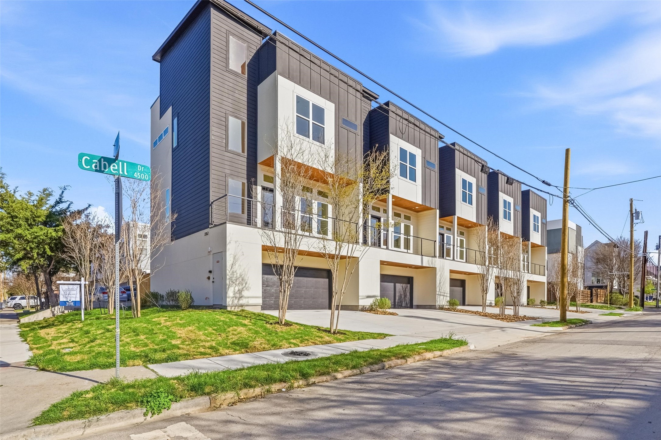 2202 N Carroll Avenue Dallas TX 75204