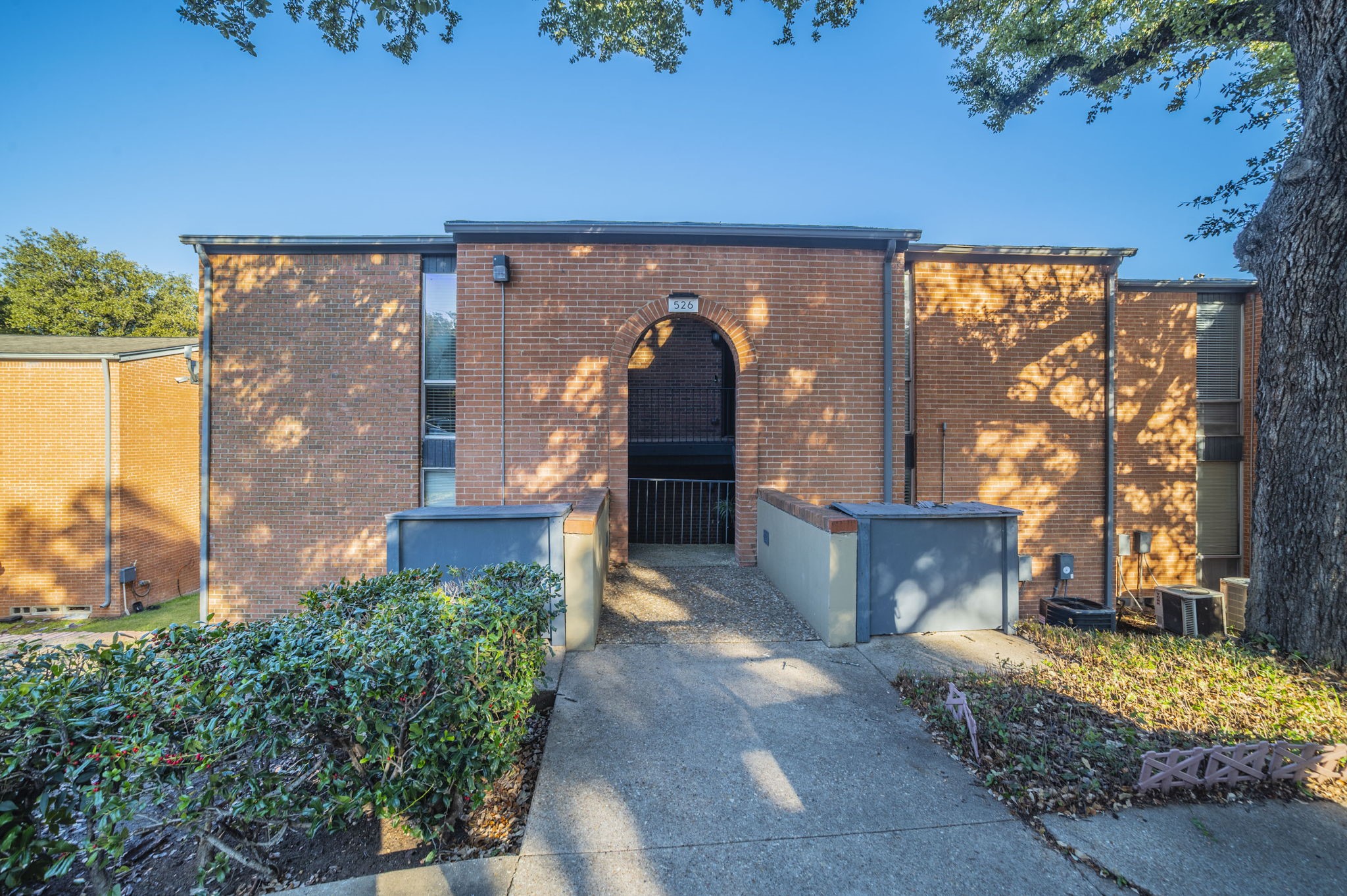 526 E Avenue J Grand Prairie TX 75050