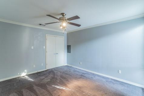 526 E Avenue J Grand Prairie TX 75050