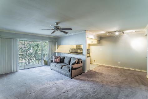 526 E Avenue J Grand Prairie TX 75050