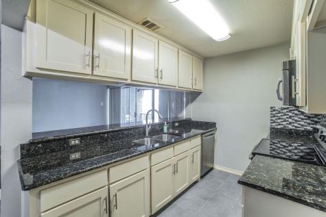 526 E Avenue J Grand Prairie TX 75050