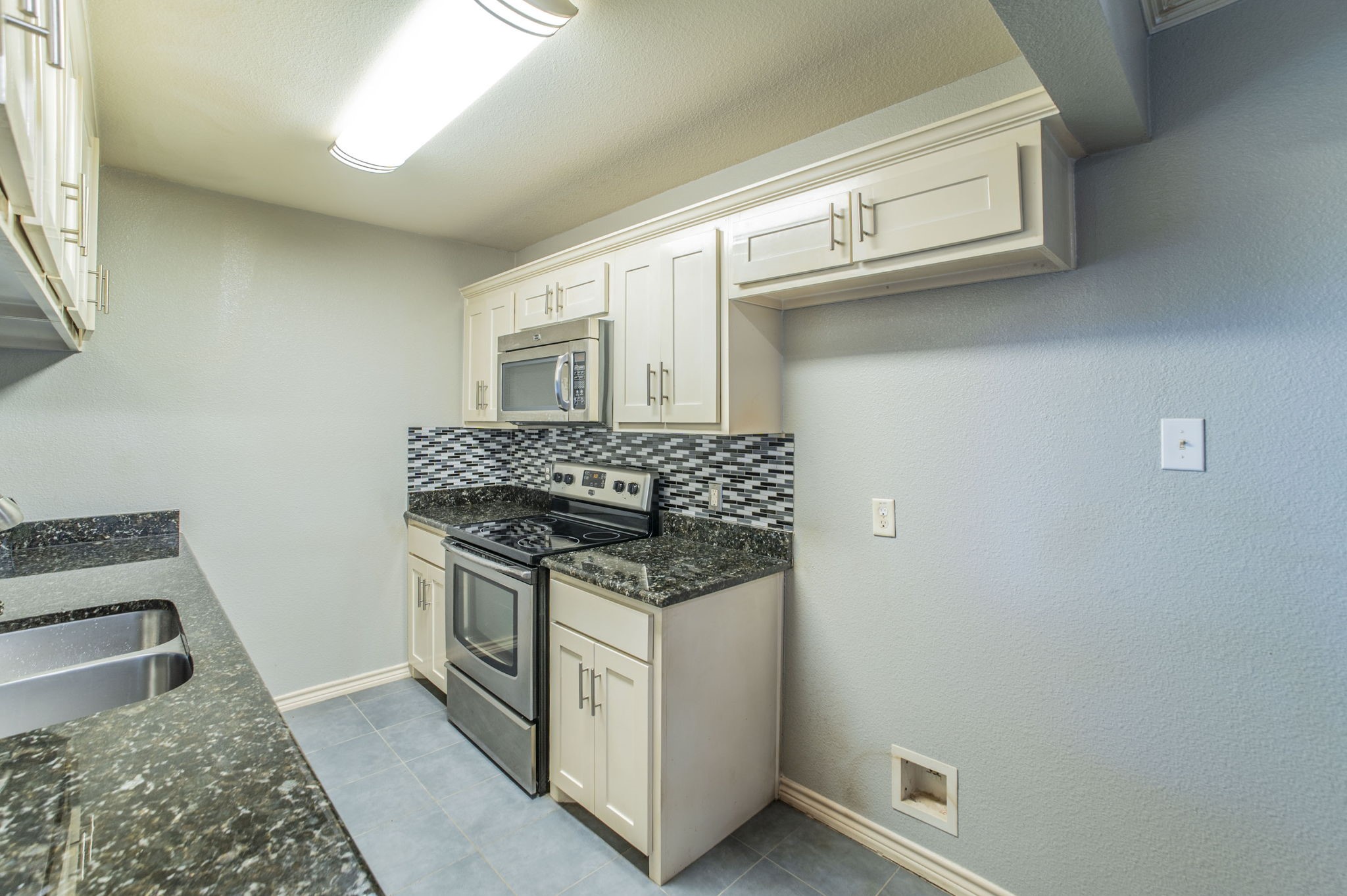 526 E Avenue J Grand Prairie TX 75050