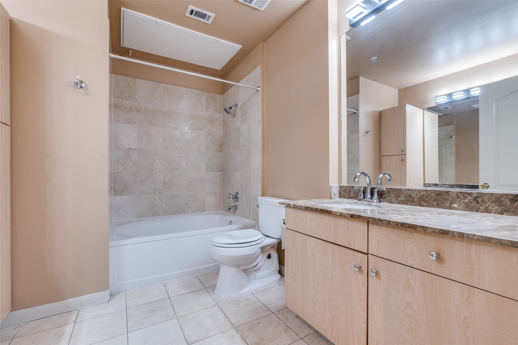 3225 Turtle Creek Boulevard Dallas TX 75219