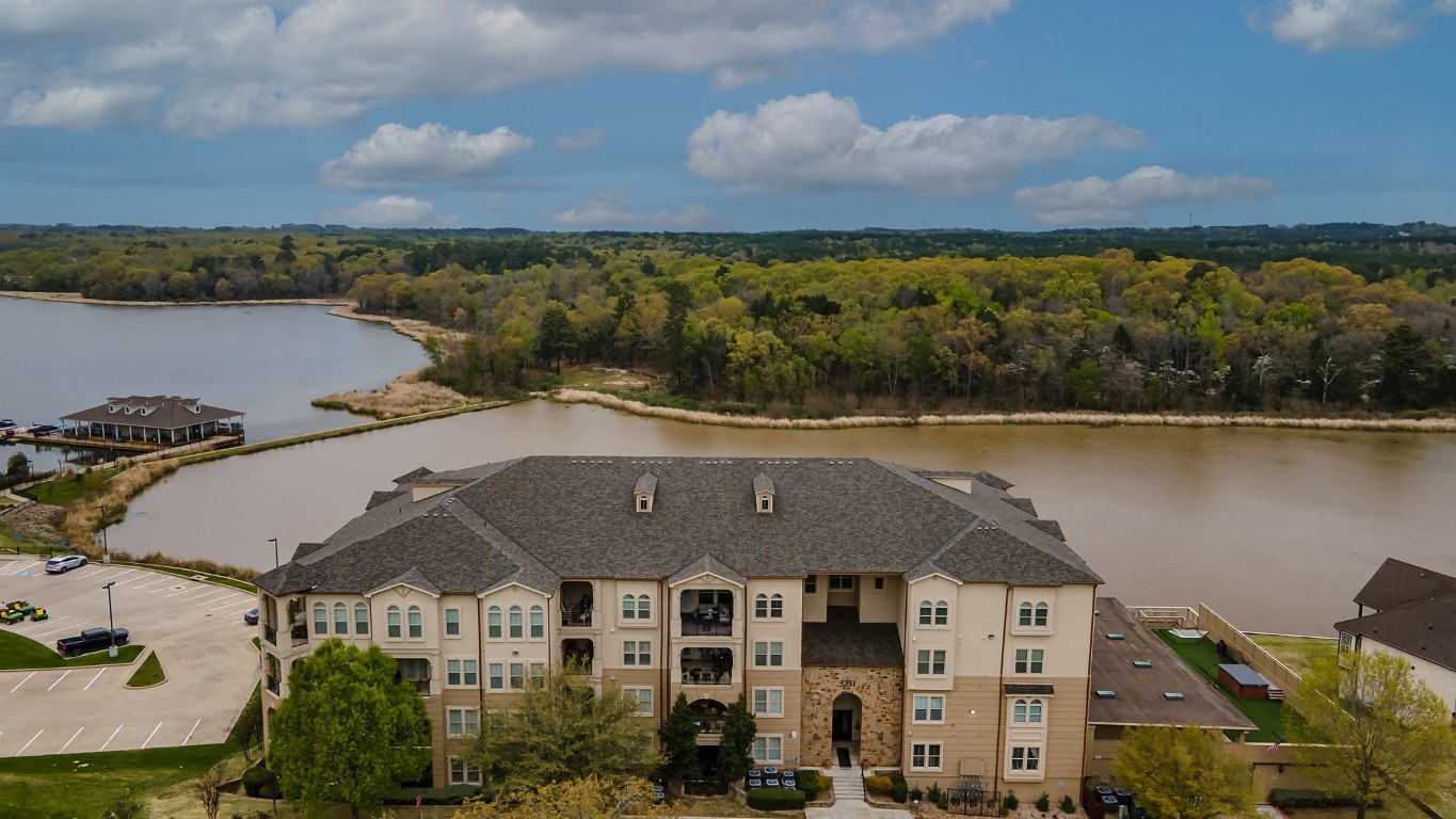 3351 Cascades Court Tyler TX 75709