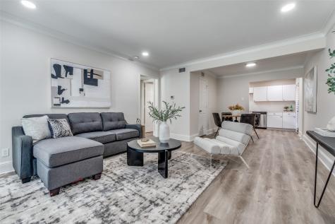 10211 Regal Oaks Drive Dallas TX 75230