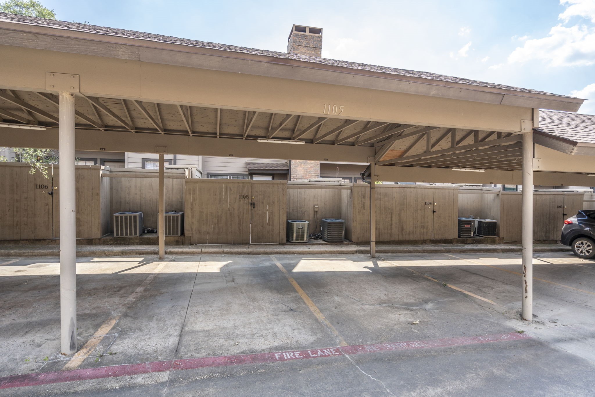 9910 Royal Lane Dallas TX 75231