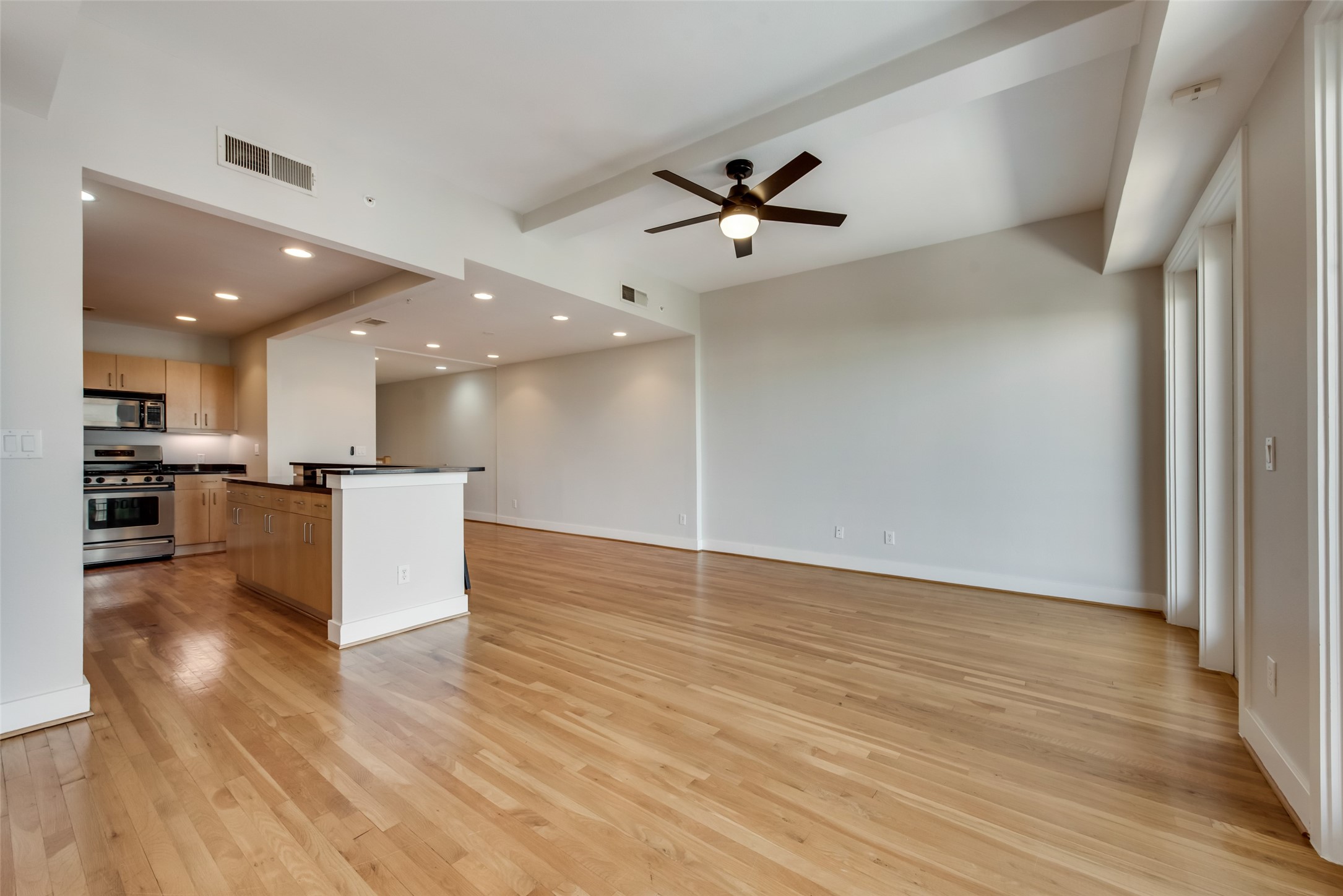 5055 Addison Circle Addison TX 75001