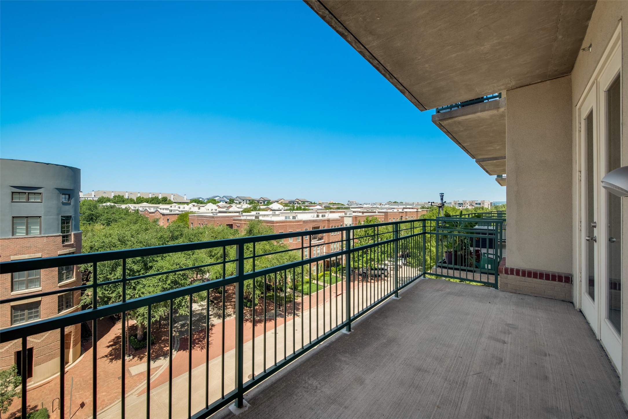 5055 Addison Circle Addison TX 75001