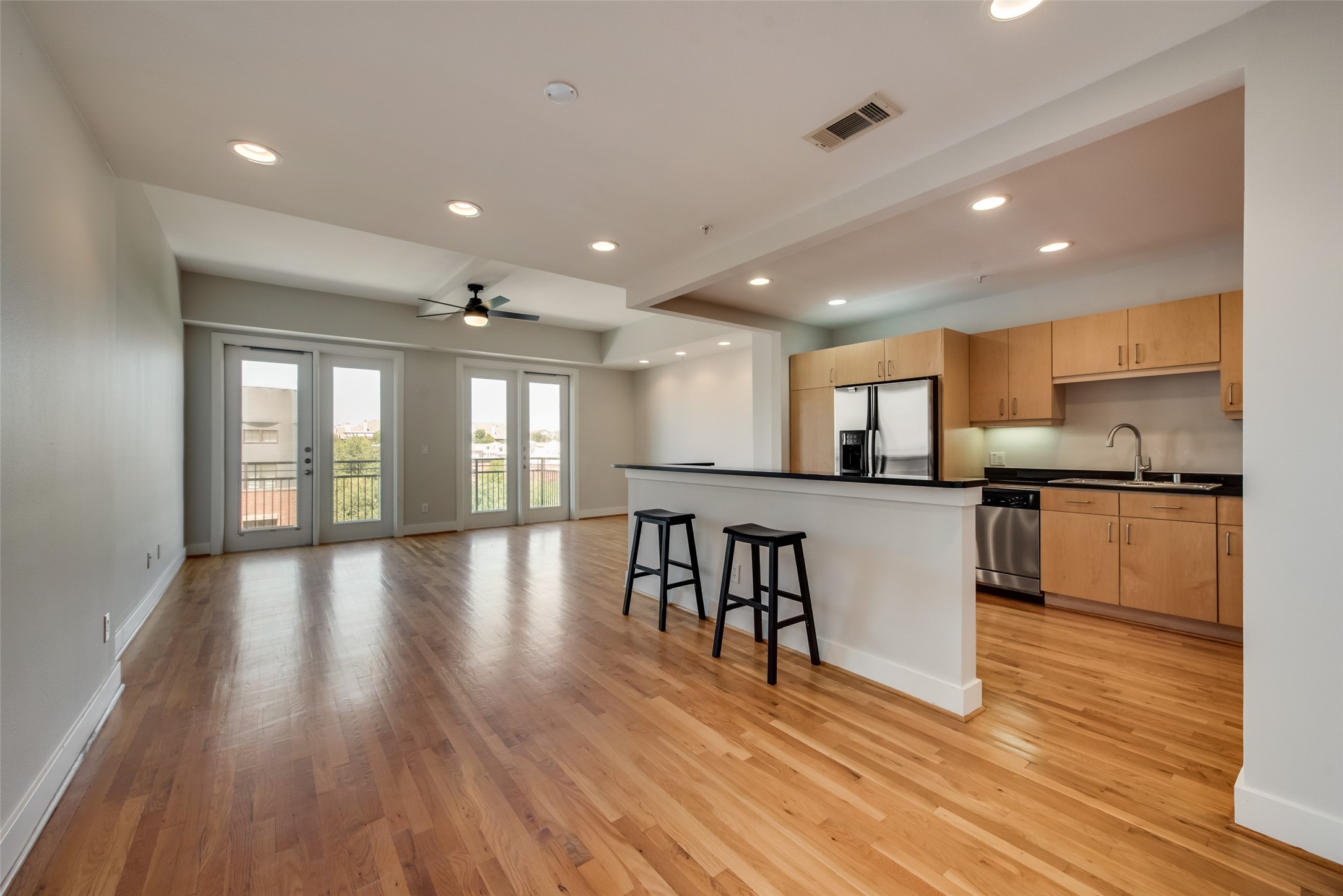 5055 Addison Circle Addison TX 75001