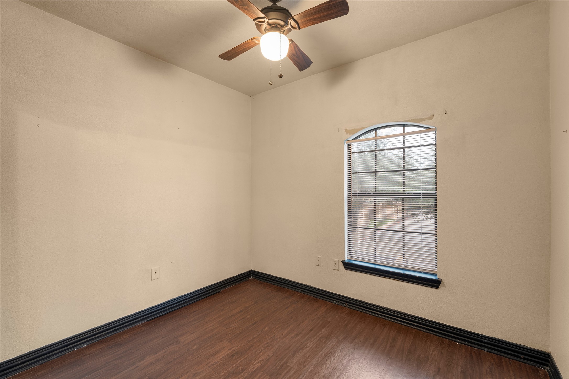 2410 S 2nd Street Waco TX 76706