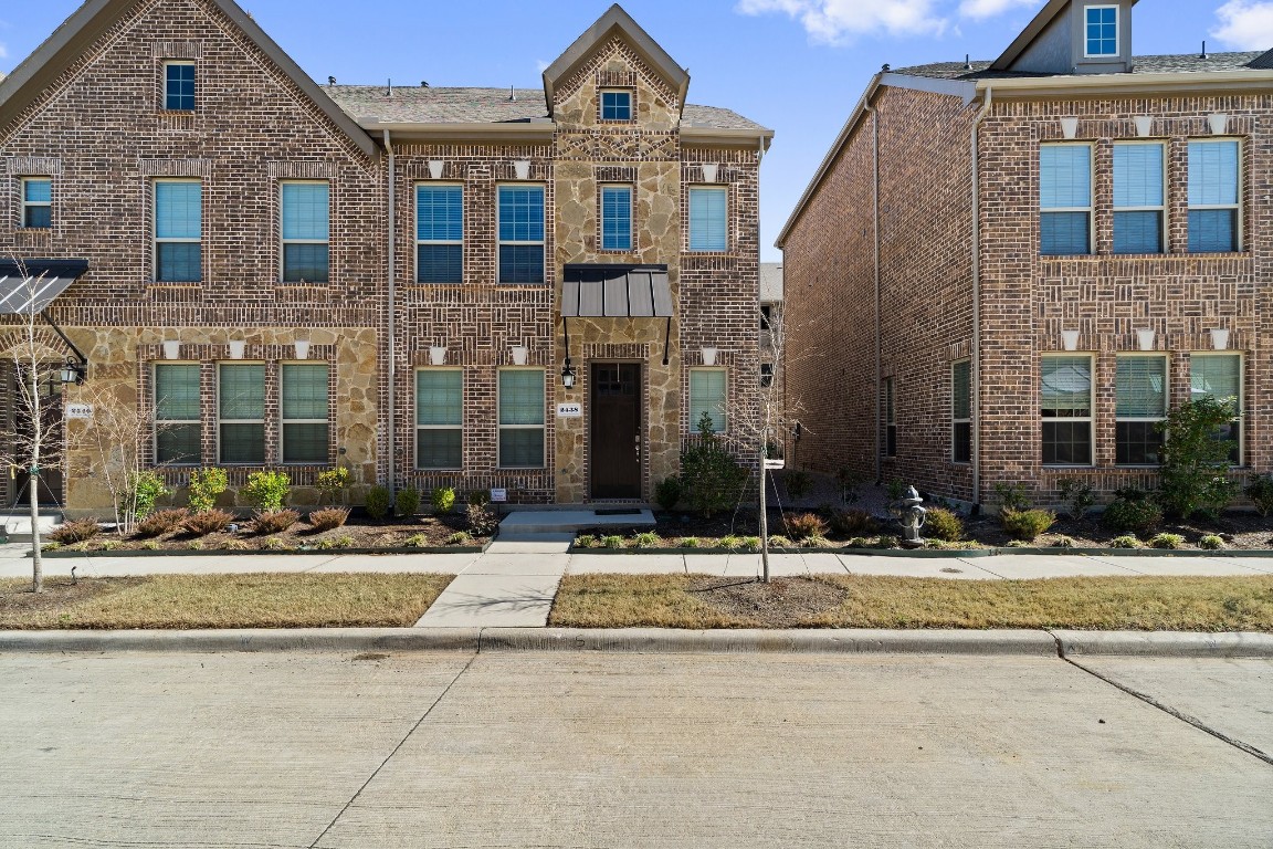 2438 Siskiyou Street Lewisville TX 75056