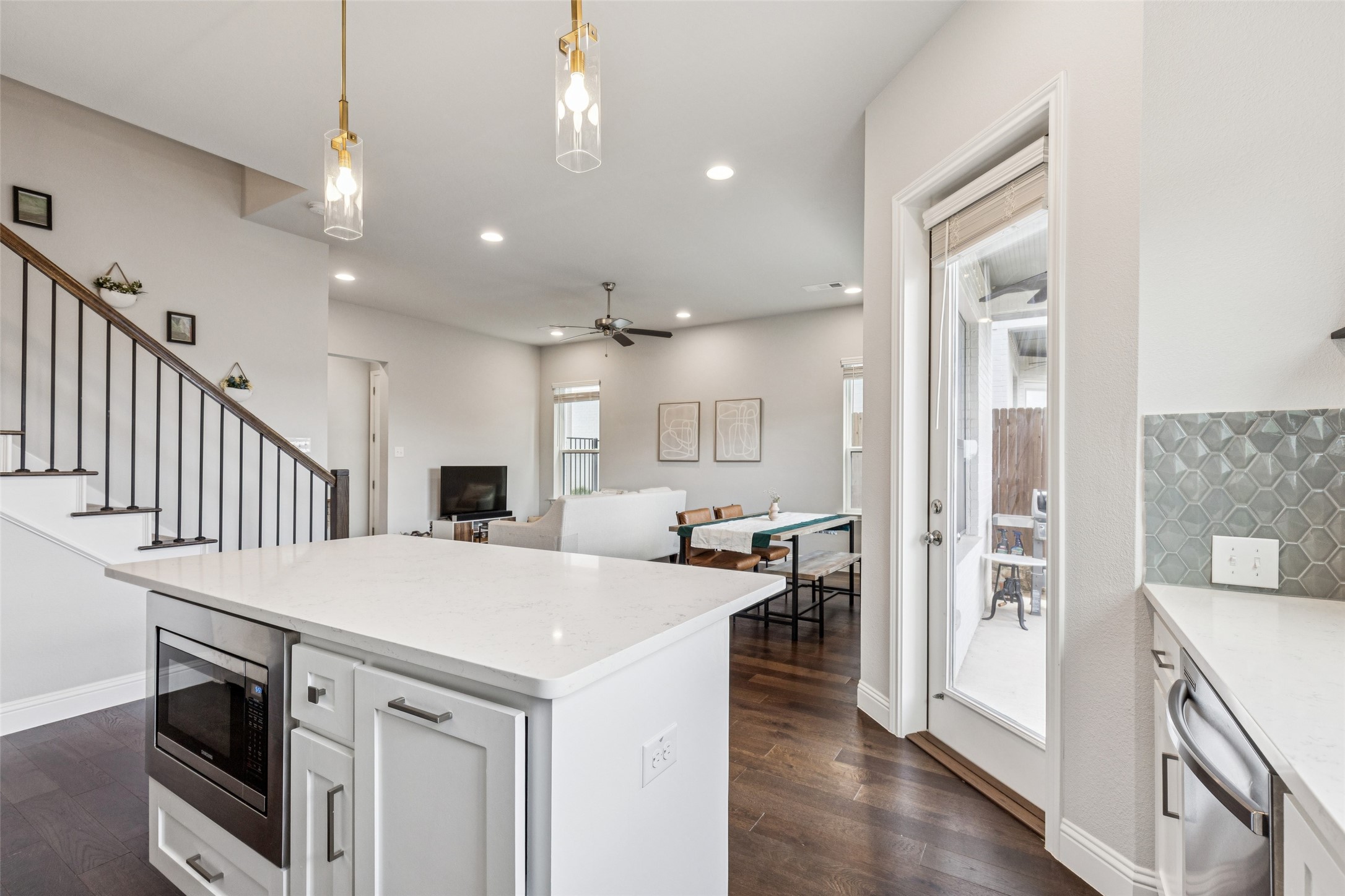 6306 Oakbend Circle Fort Worth TX 76132