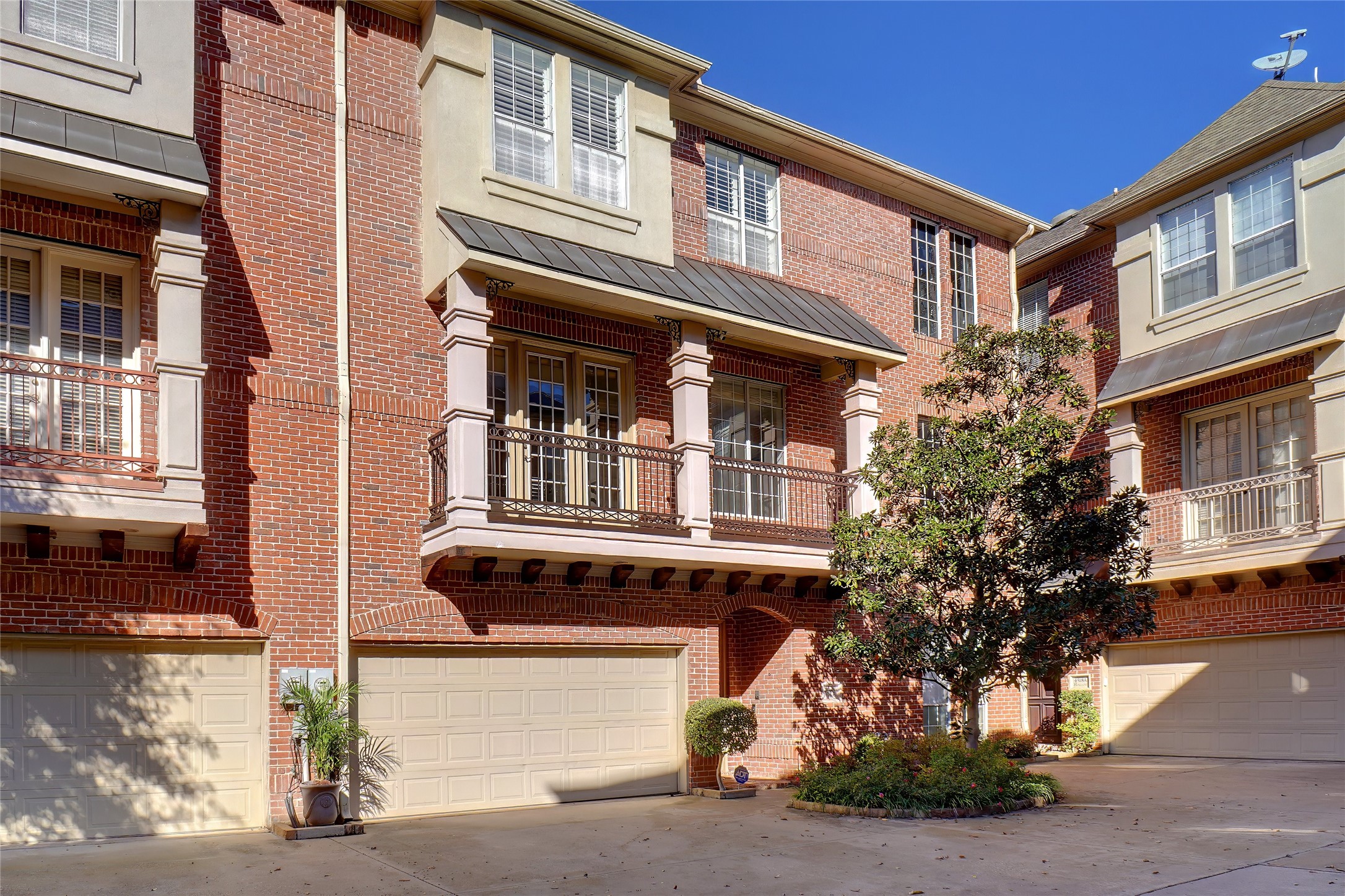 4518 Holland Avenue Dallas TX 75219