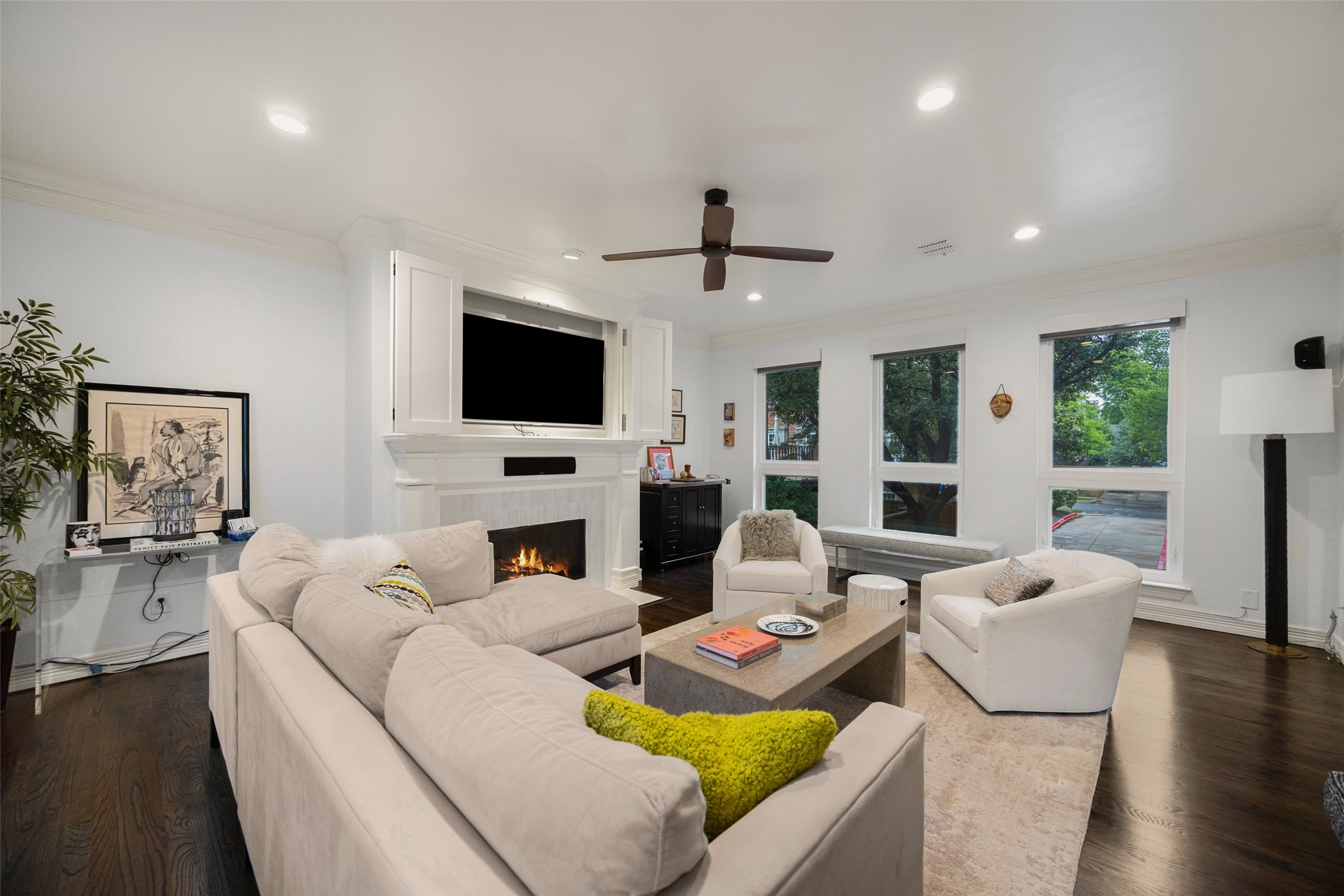 4415 Holland Avenue Dallas TX 75219