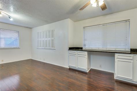 4304 Westminster Drive Irving TX 75038