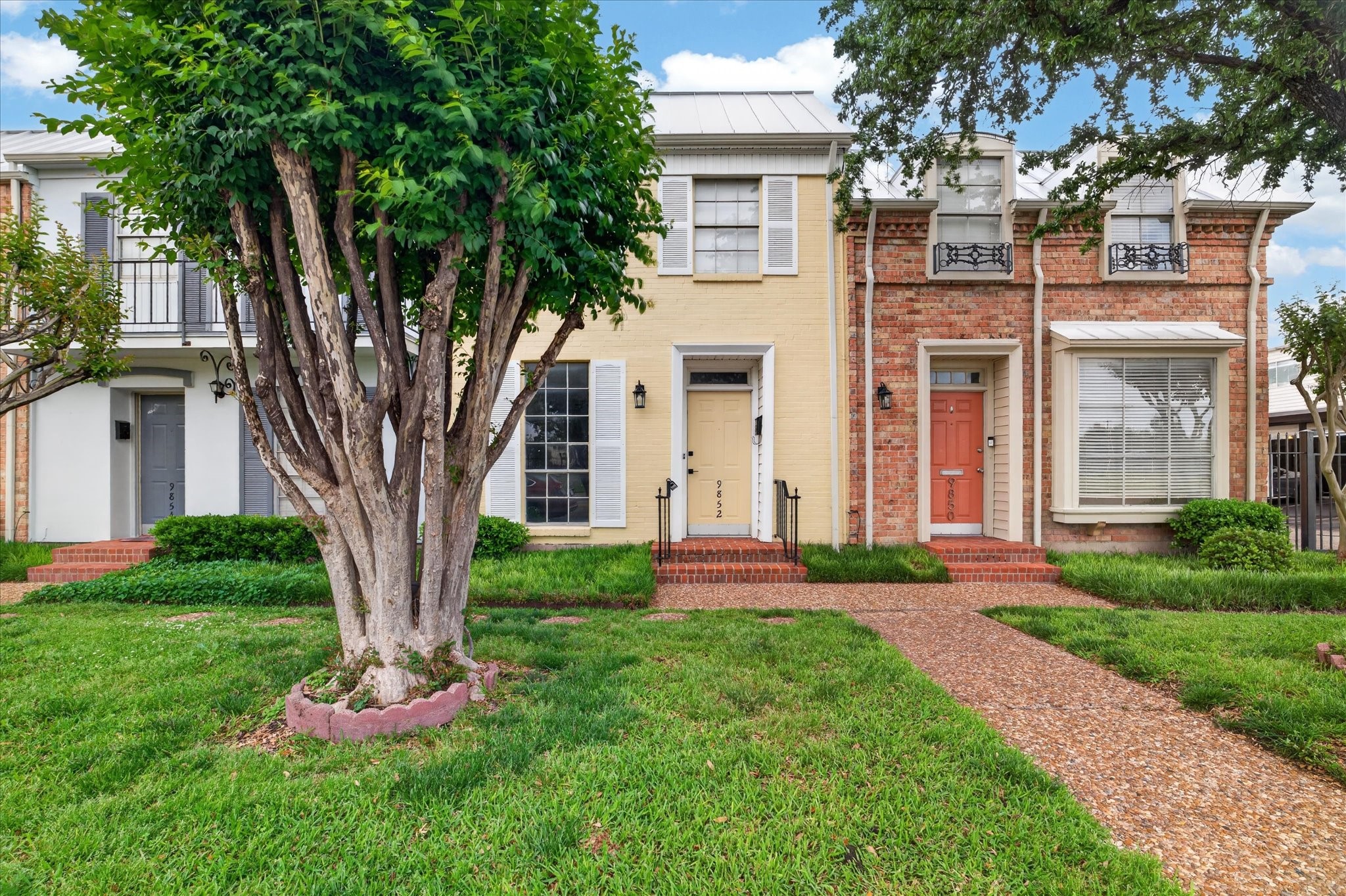 9852 Brockbank Drive Dallas TX 75220