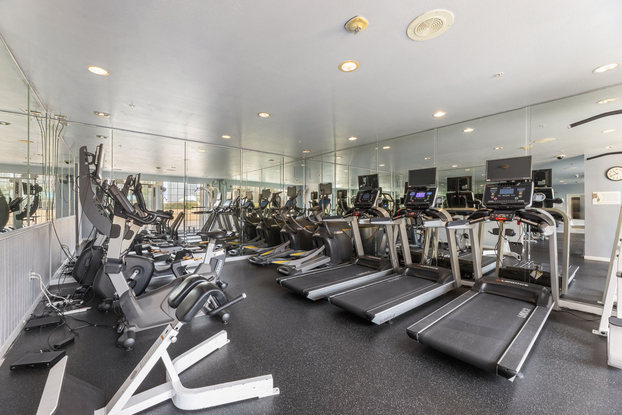 3225 Turtle Creek Boulevard Dallas TX 75219